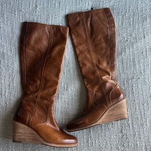 EUC FRYE Emma Wedge Tall Cognac Boots Size 7.5